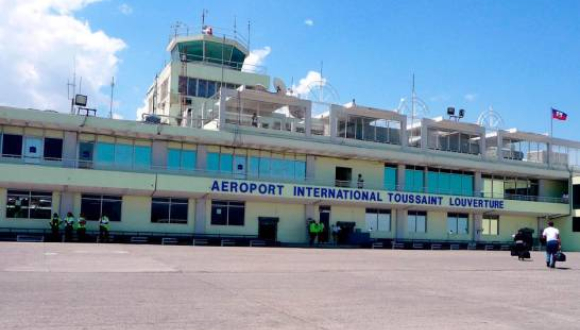 Aeropuerto_de_Haiti_toussaint