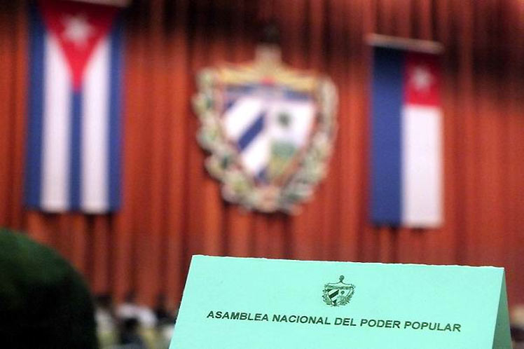 Parlamento de Cuba inicia octavo período de sesiones Parlamento de Cuba inicia octavo período de sesiones