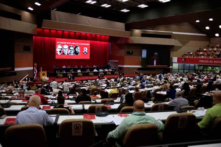 8vo Congreso del Partido Comunista de Cuba 8vo Congreso del Partido Comunista de Cuba