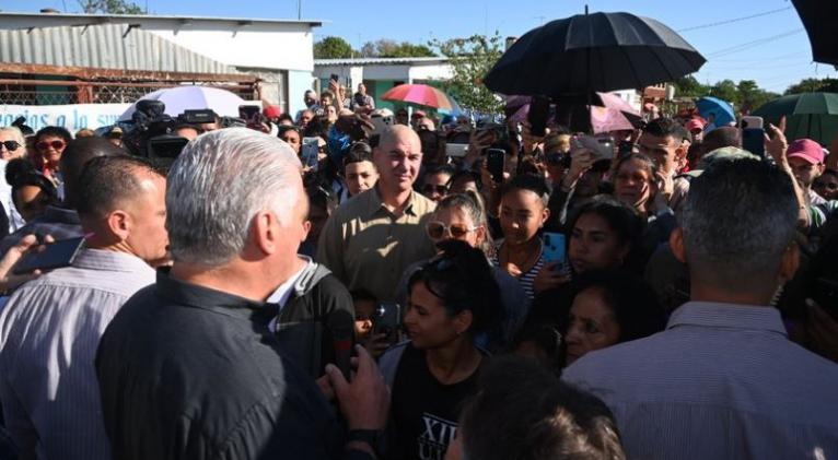 Miguel Díaz Canel en el municipio Los Arabos, en la provincia de Matanzas,