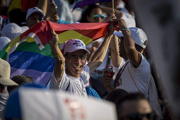 Paquito en el desfile por el 1ro de Mayo de 2018 en La Habana. Foto: Irene Pérez/ Cubadebate. Paquito en el desfile por el 1ro de Mayo de 2018 en La Habana. Foto: Irene Pérez/ Cubadebate.