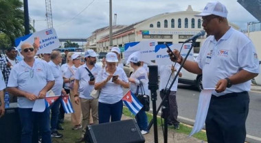 Cubanos residentes